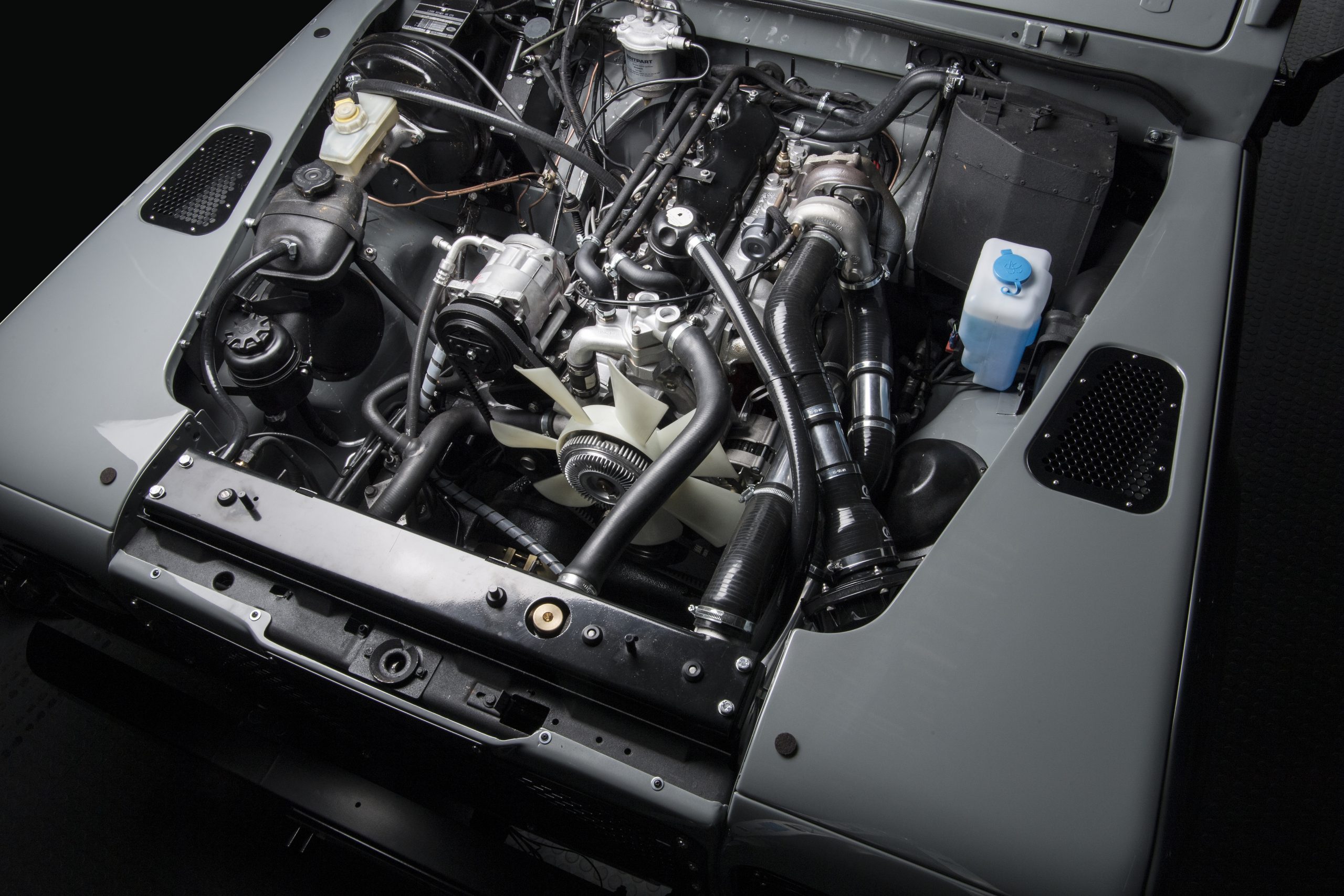 Land Rover Defender Engine