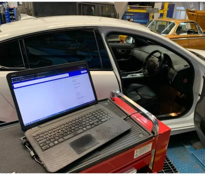 stage-3-remap-viezu stage 3 remap laptop connected to car in viezu garage
